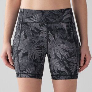 { Lululemon } Sole Training Short (6")